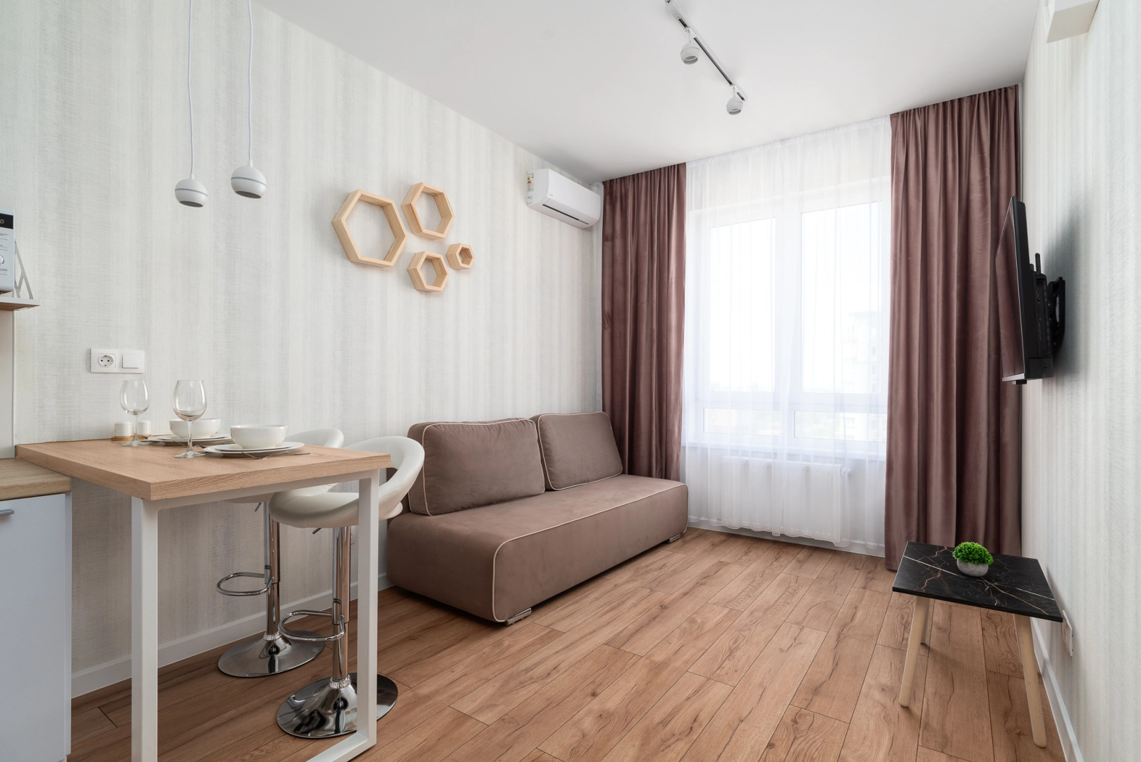 Квартира Фонтаны 386