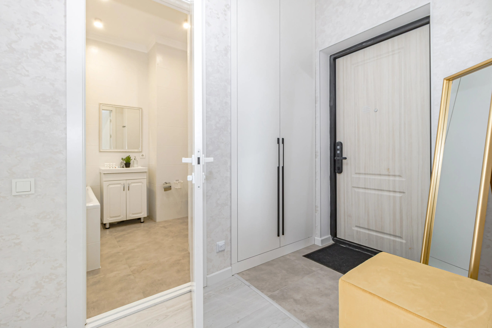 Апартаменты на Турара Рыскулова