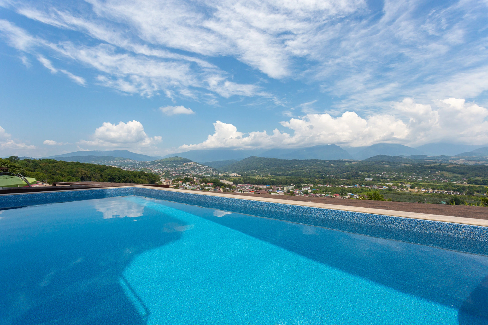 Частный Дом Поместье OkoloMorya