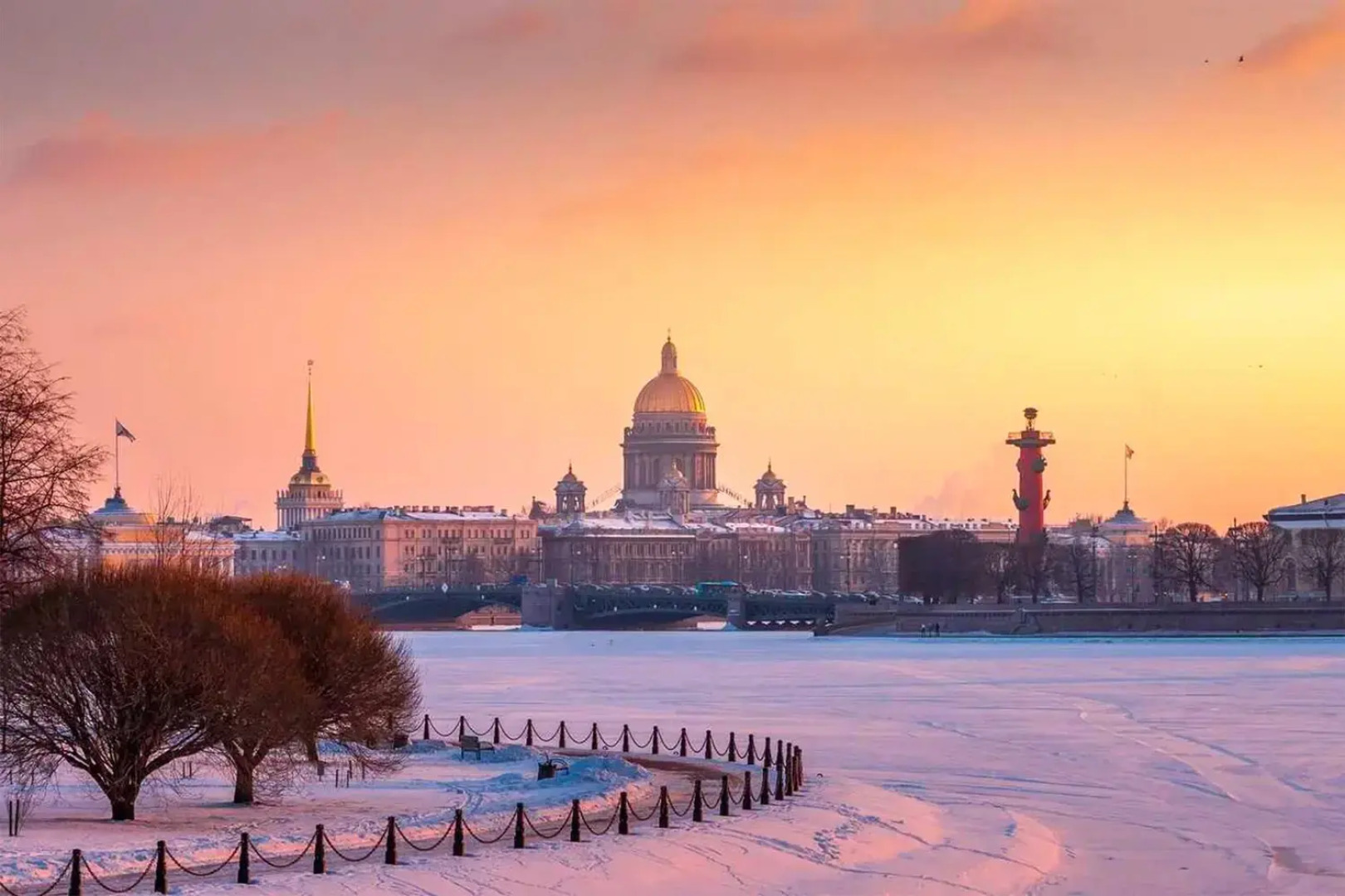 Апартаменты С Видом на Неву и Литейный Мост