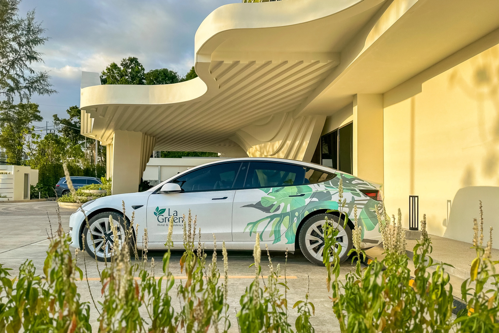 Отель La Green Hotel & Residence Пхукет