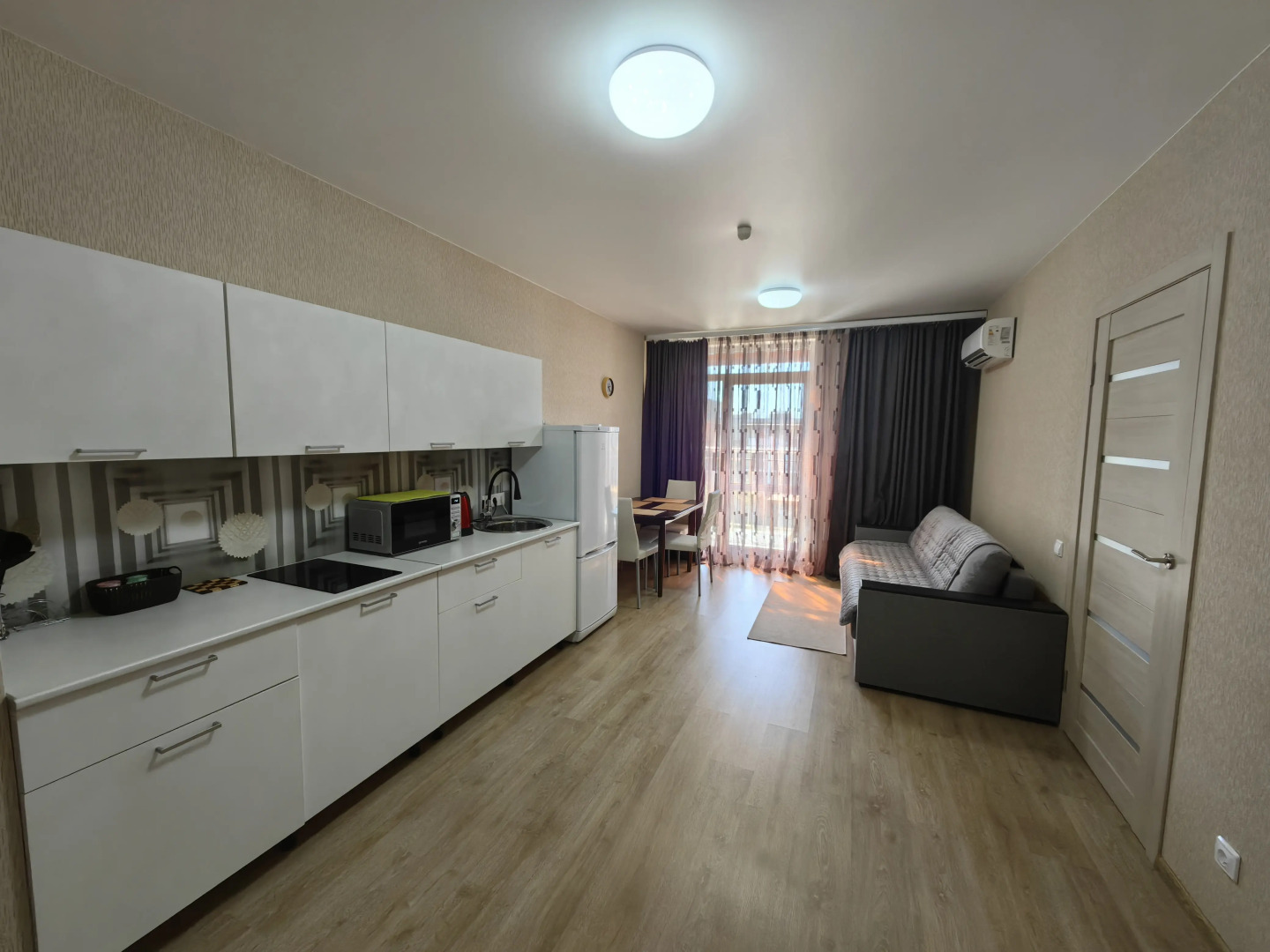 Апартаменты Holiday House 2