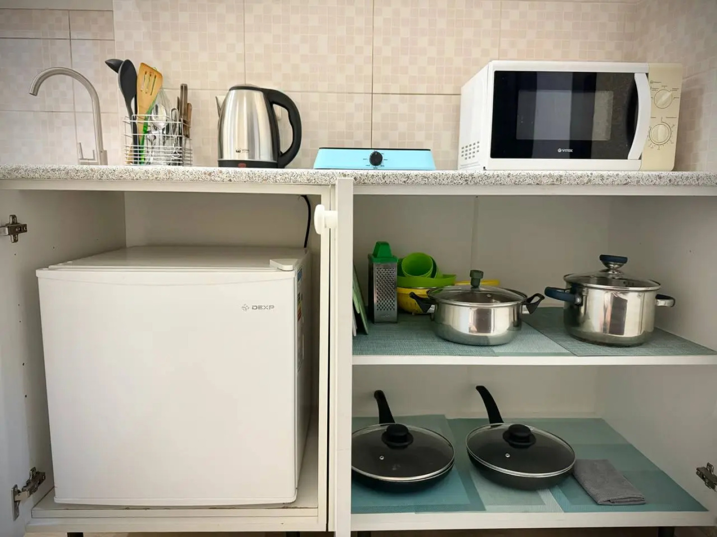 Олимпийский бульвар с видом на город