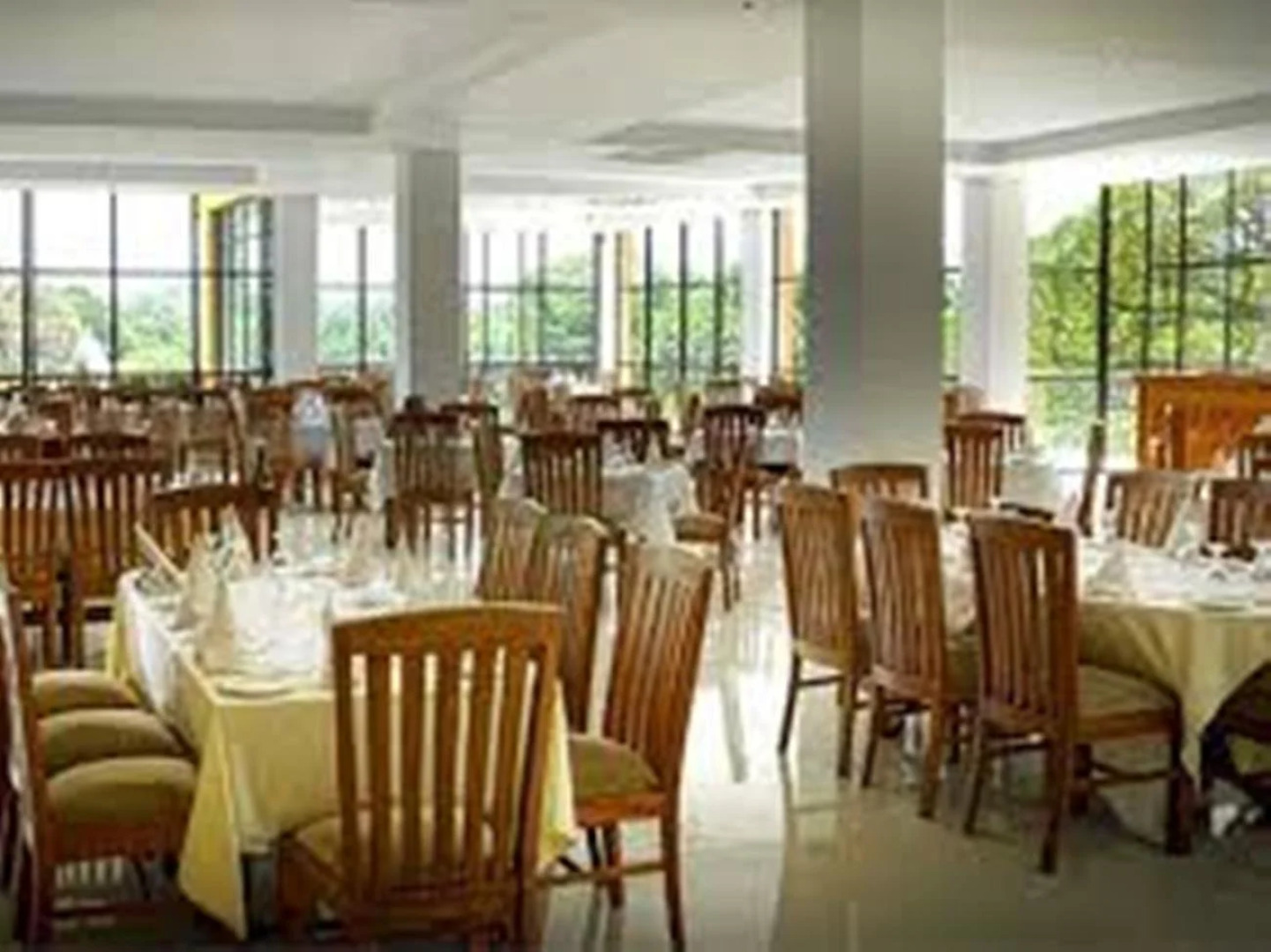 Oak Ray Regency Hotel