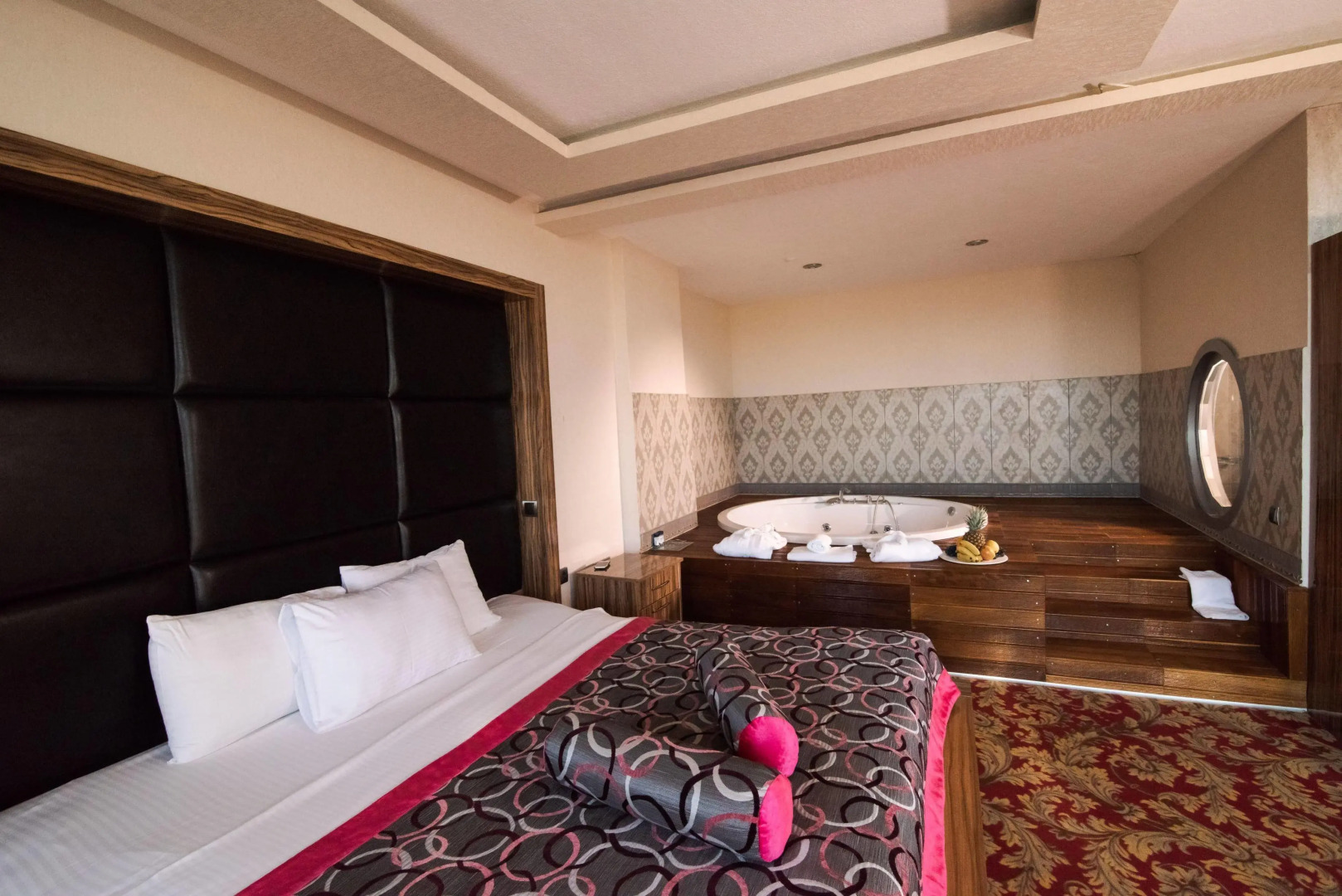 Отель Grand Hotel & Convention Center Karaman