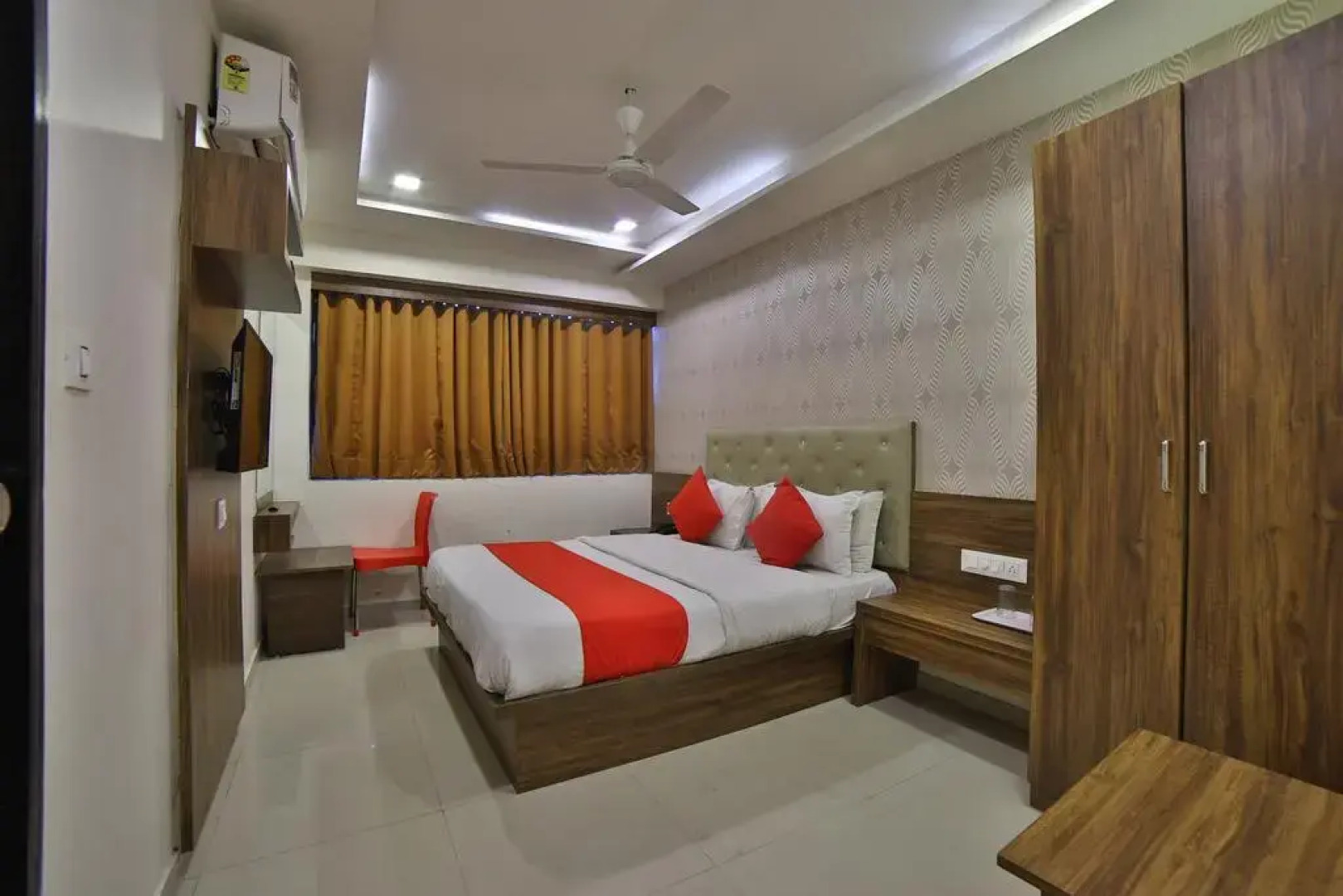 Отель Sunstar Inn by Sky Stays