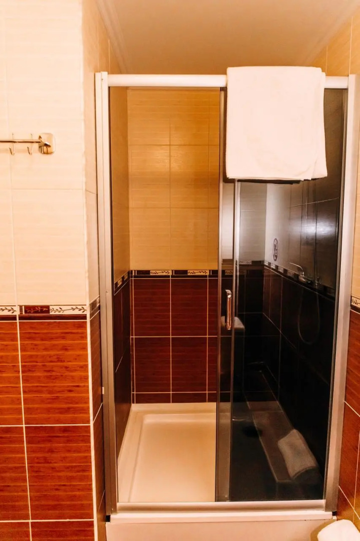 Отель Грасс Парк