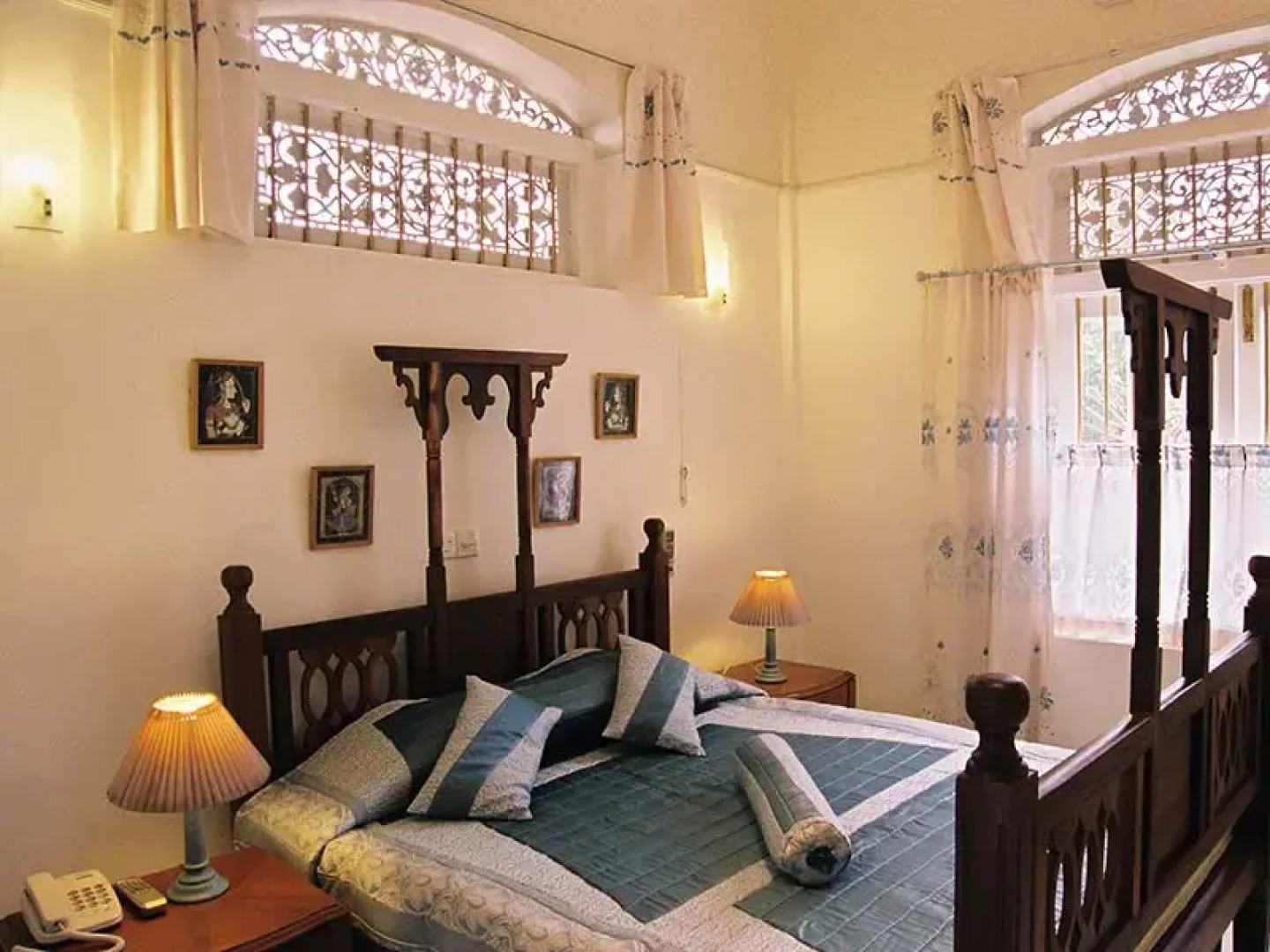 Вилла Manor House