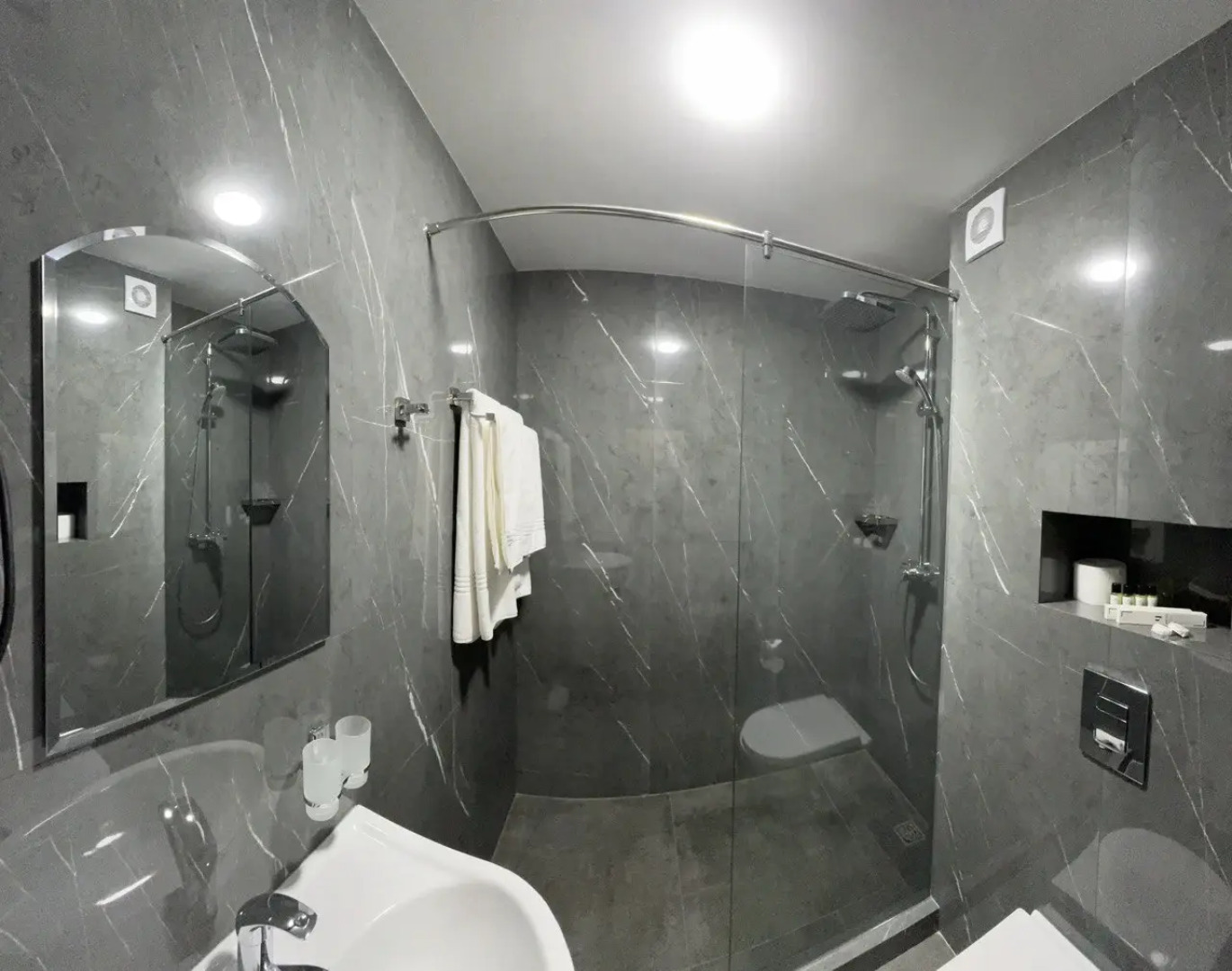 Отель Avenue Park