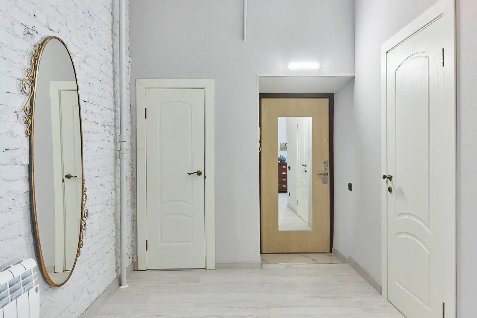 Квартира Orlov House с видом на крыши Петербурга