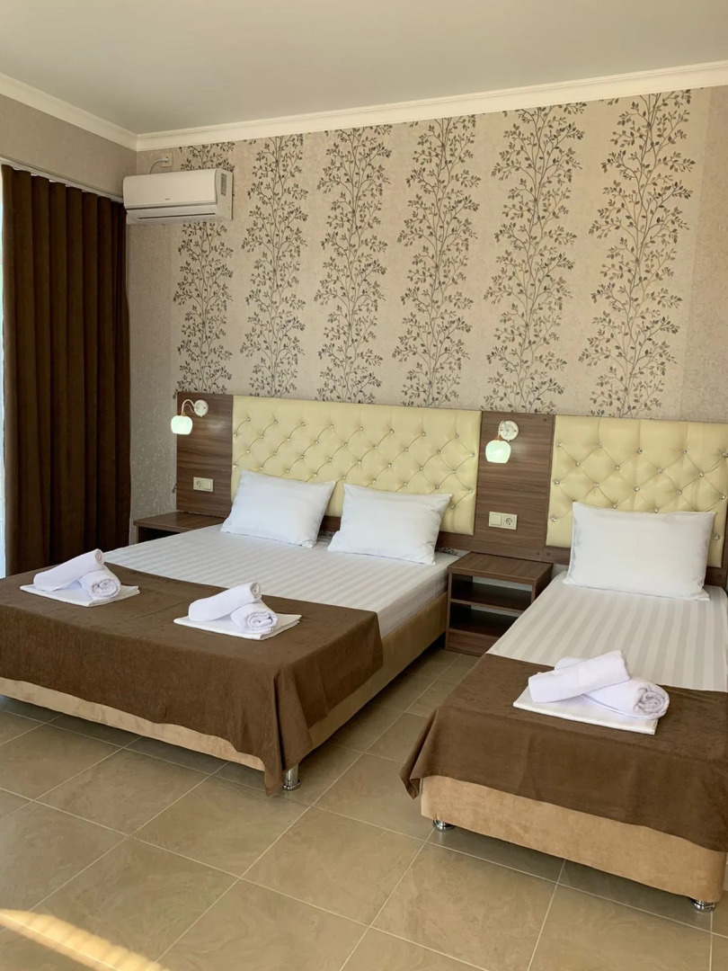 Гостевой дом Golden Plaza