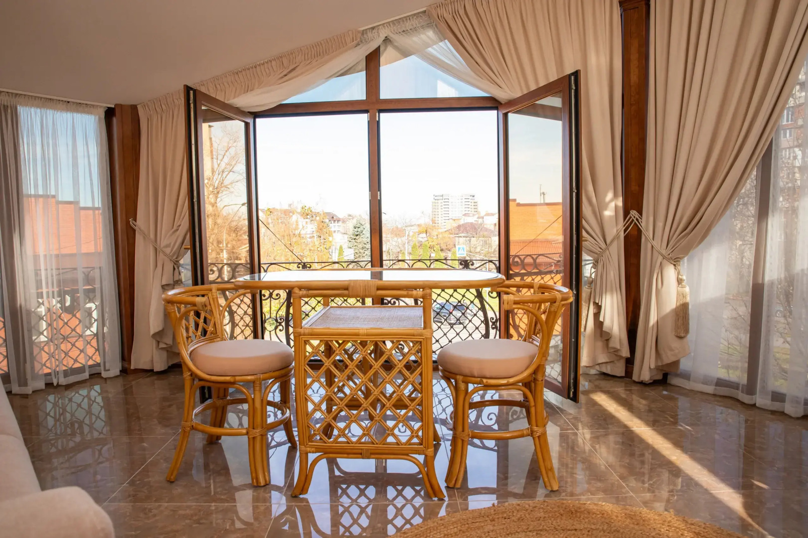 Апартаменты с видом на горы в оздоровительном центре Река Жизни