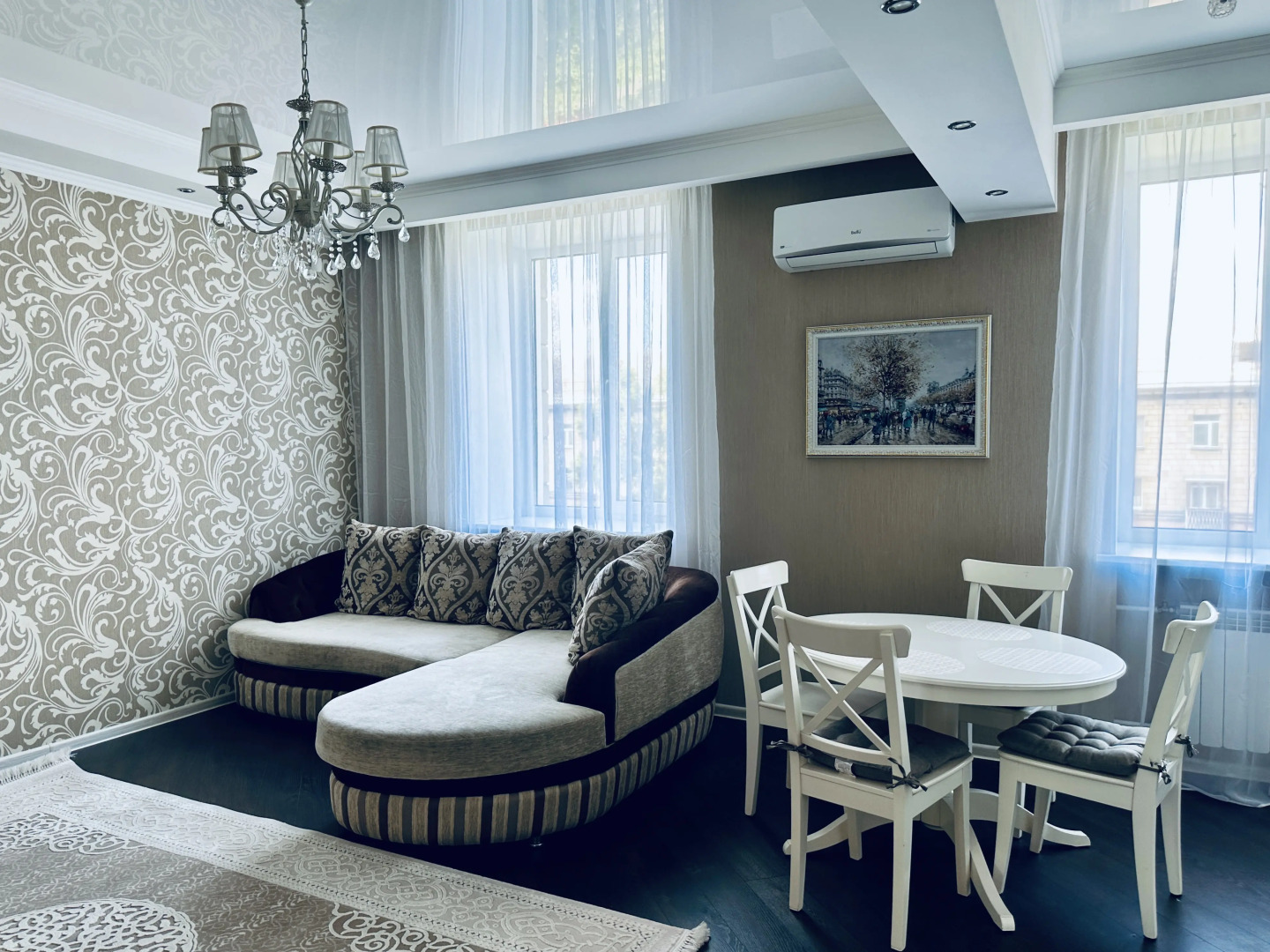 Апартаменты Unique Apart Гарден в Самом Центре Кемерово на Главной Прогулочной Улице Весенней 16