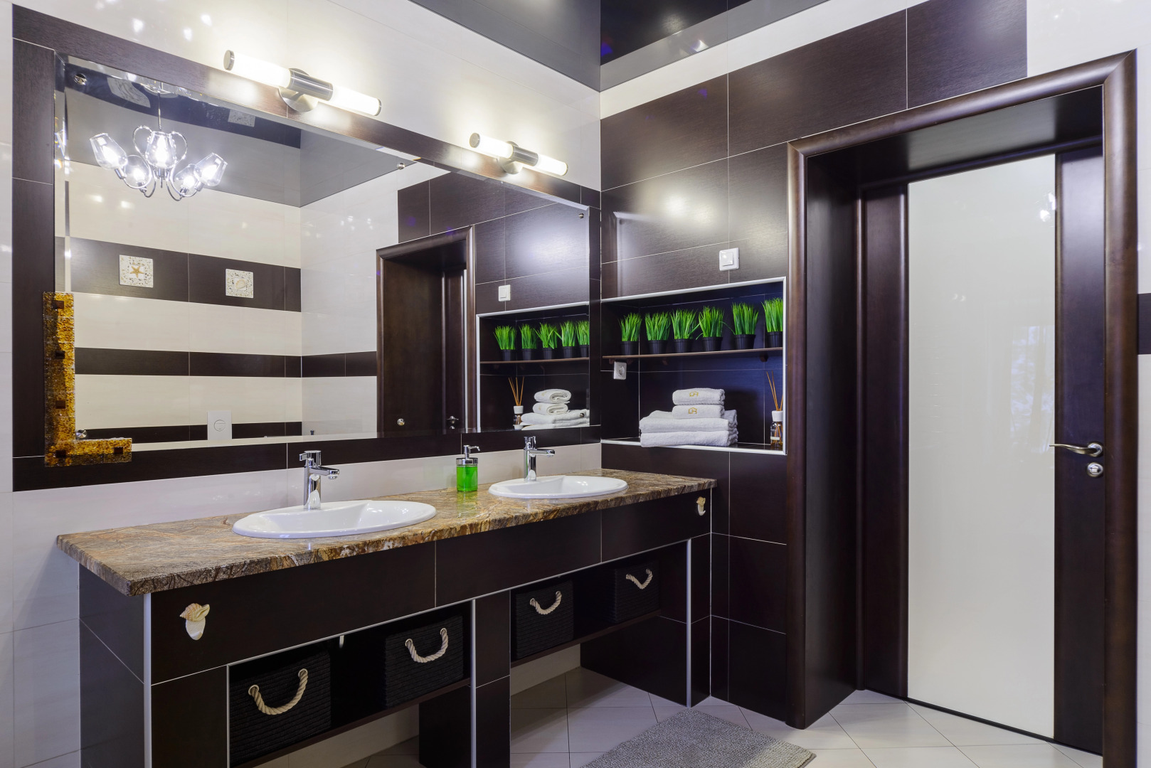 6-комнатный дом HomeApart Новгородская, 11