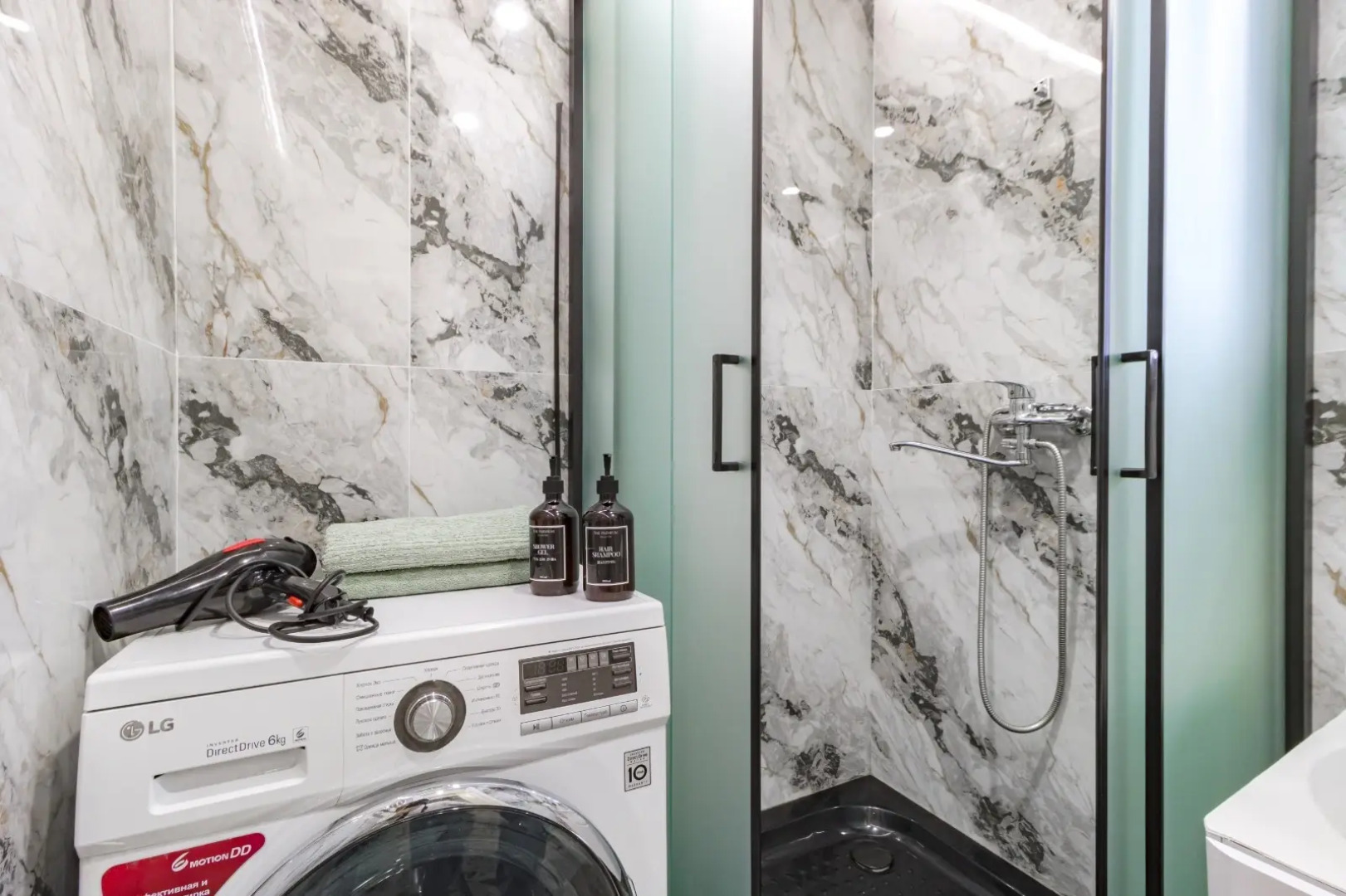 Квартира двухкомнатная современным ремонтом