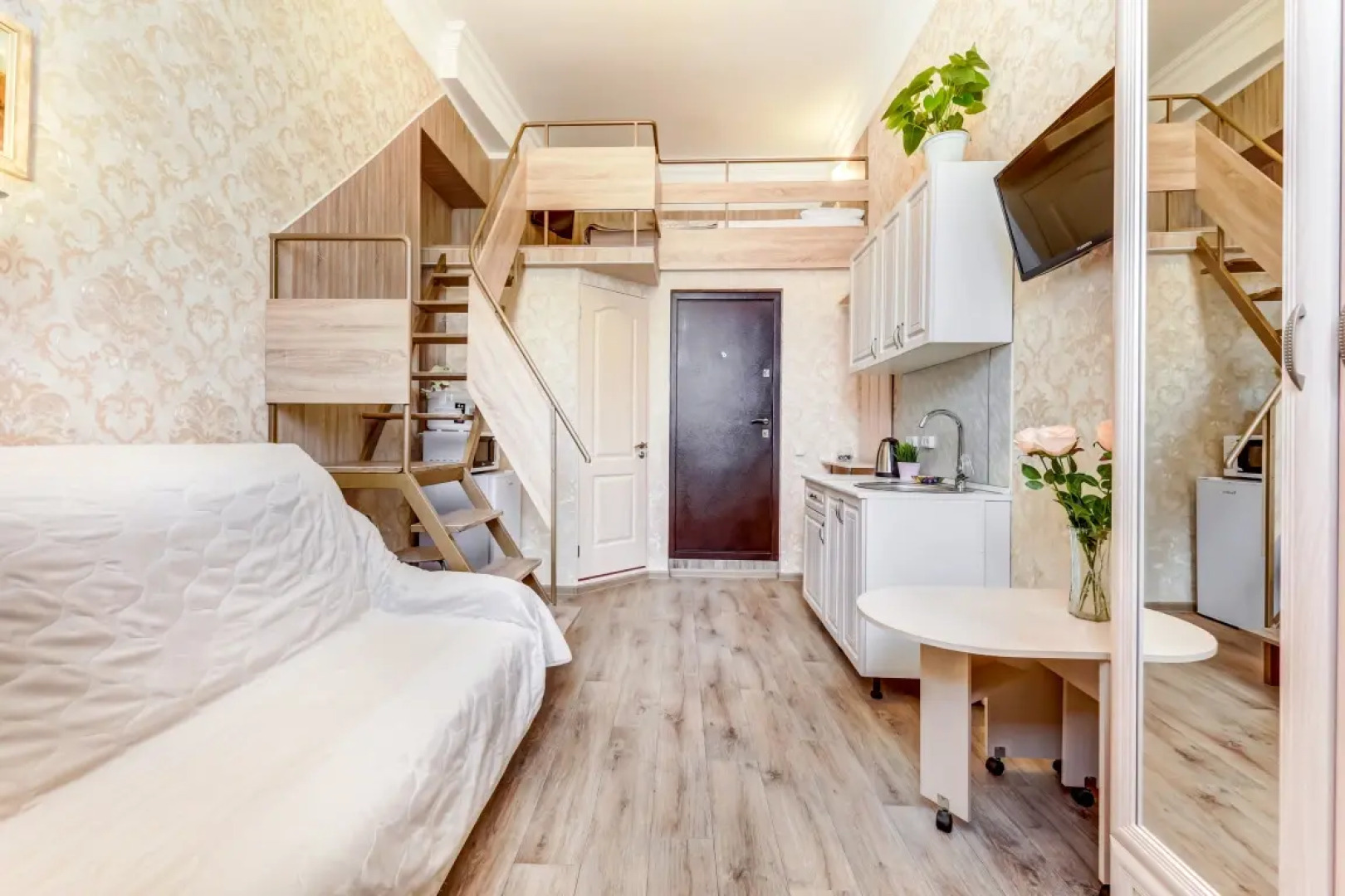 Апартаменты Классическая Студия Двухуровневая Любимый Город