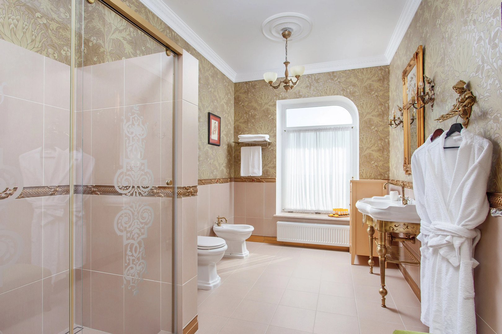 Бутик-отель Villa Romanov Wine Club & SPA