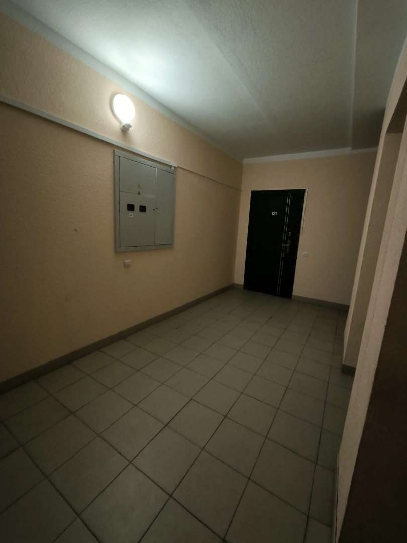 Апартаменты на 8-м этаже в центре, 70 кв. м.