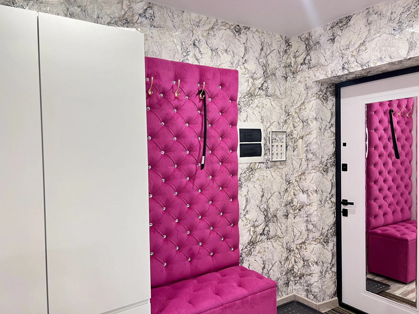 Квартира у метро Чкаловская улица Щорса 105