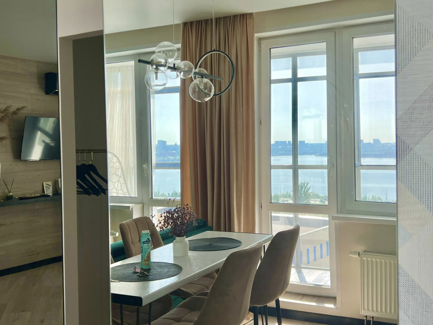 Квартира Kremlin Home в центре у метро с шикарным видом