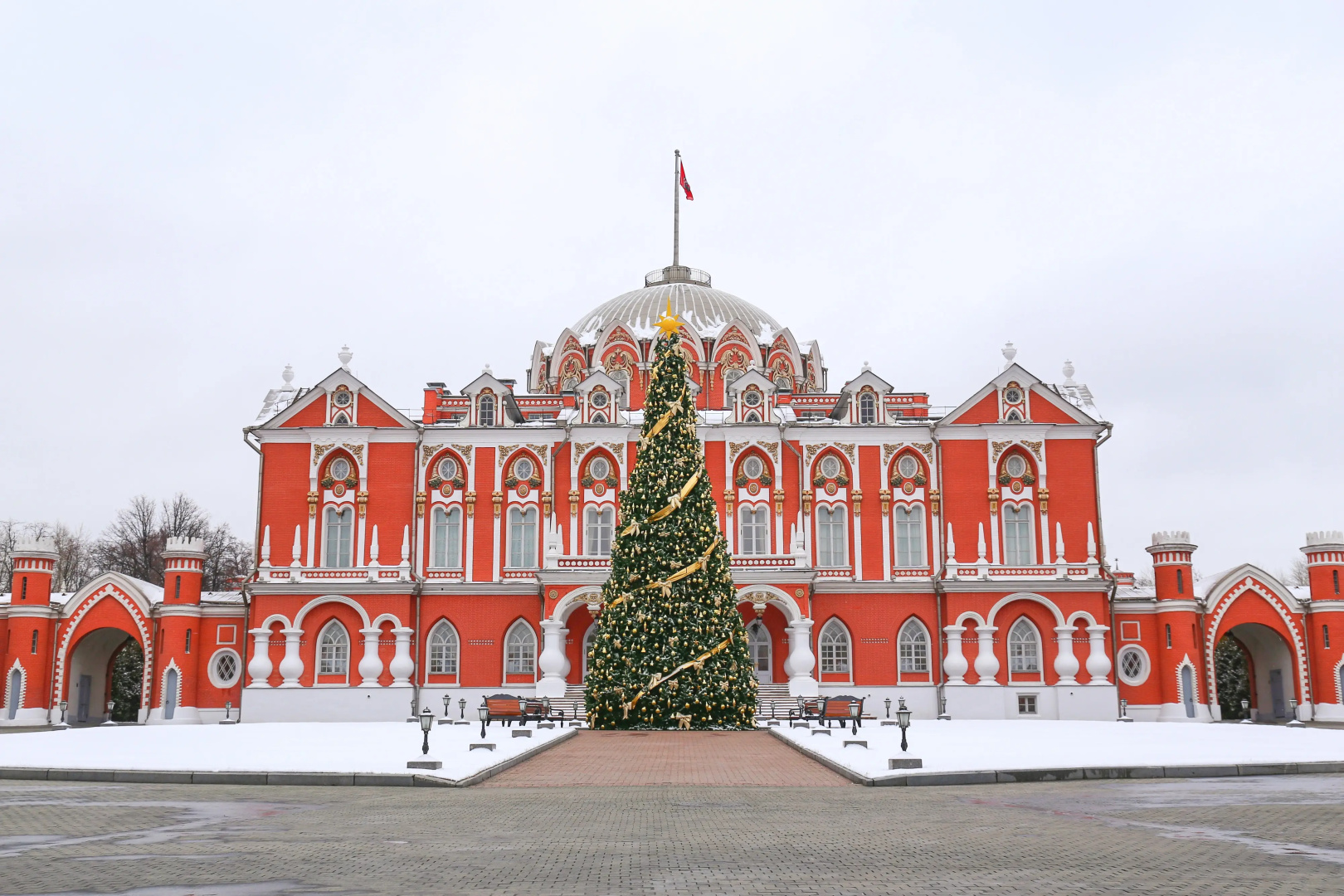 Отель Петровский Путевой Дворец