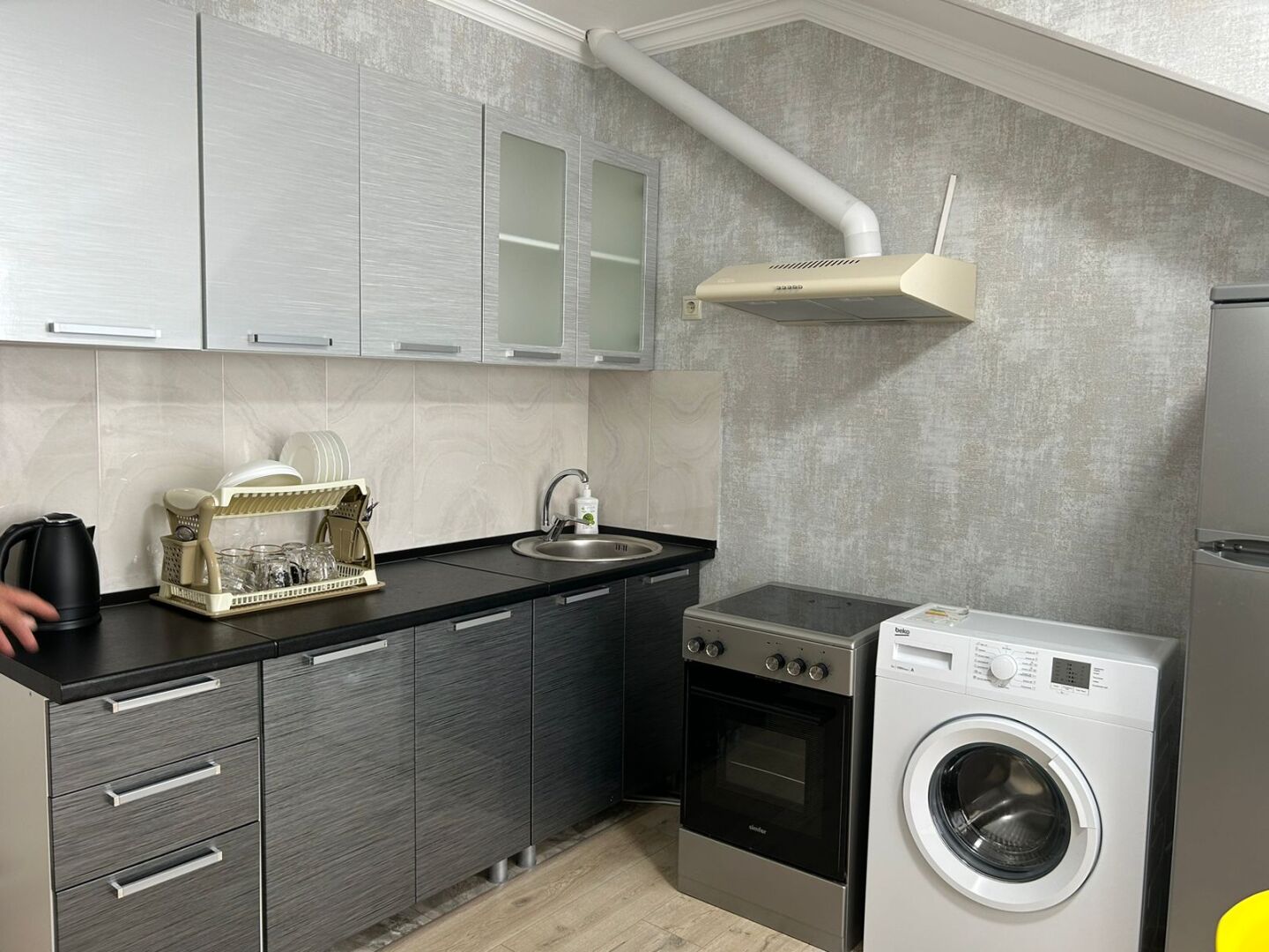 Апартаменты "Эленика" в Центре Каспийска с видом на море