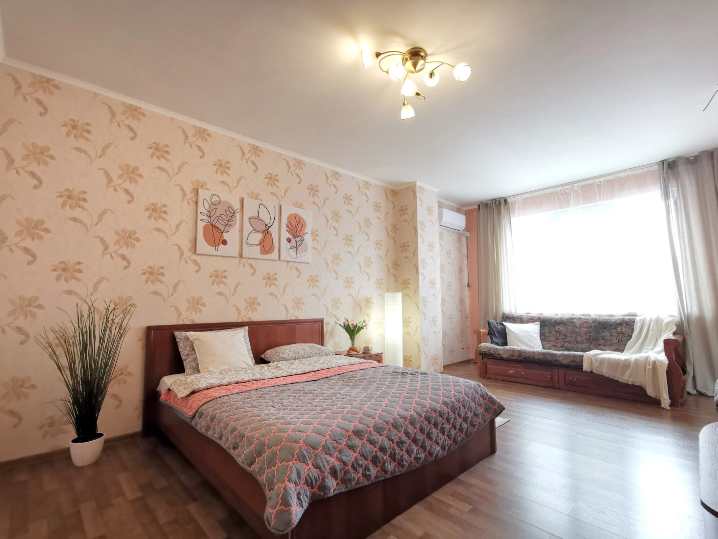 Апартаменты Уютные и просторные в современном районе