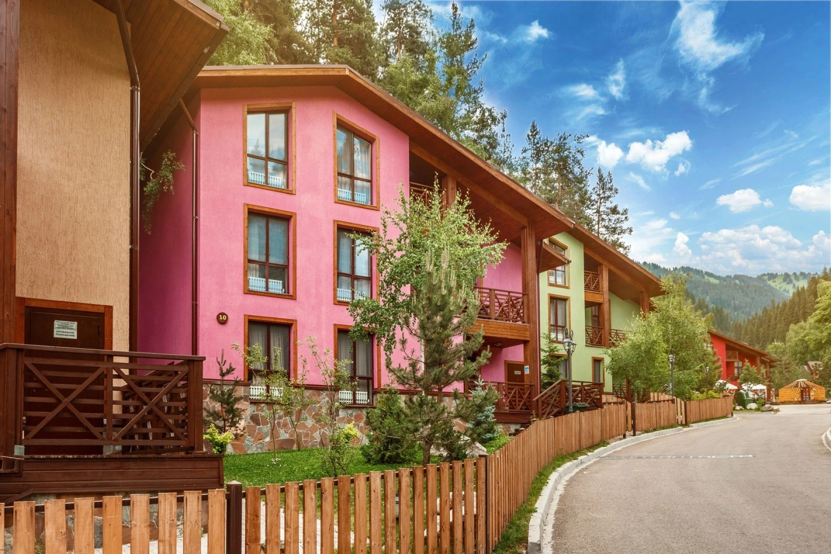 Отель Ак-Кайын Горный Курорт Oi-Qaragai