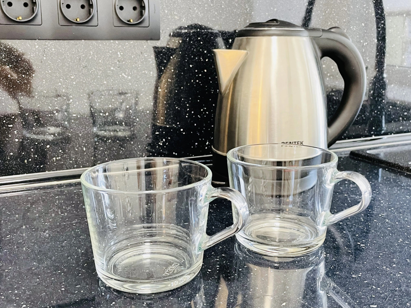 Апартаменты в самом центре Сочи рядом с Морпортом