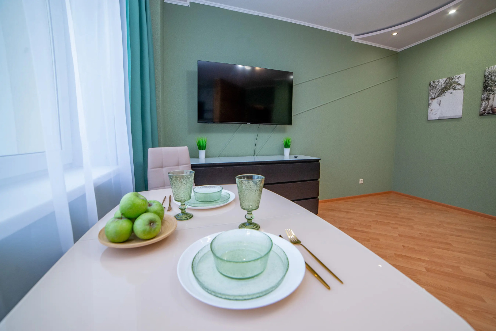 Апартаменты Бажова 68