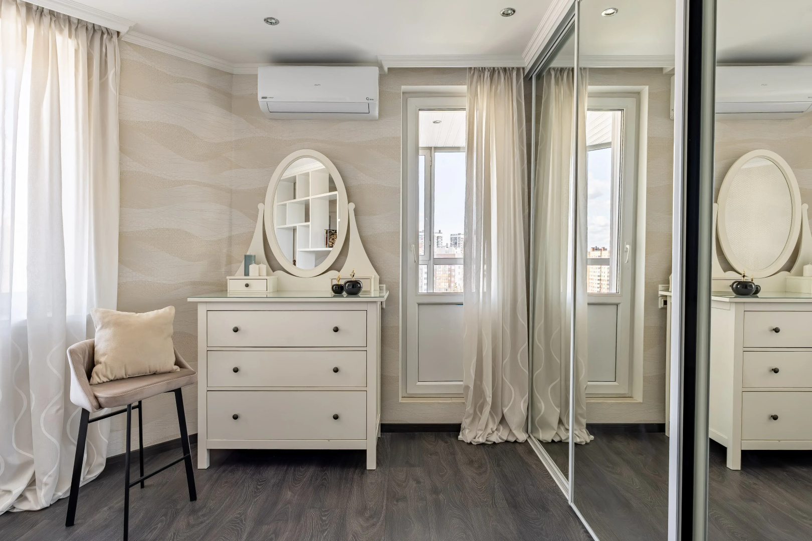 Квартира Classic на Туристкой Satin Home