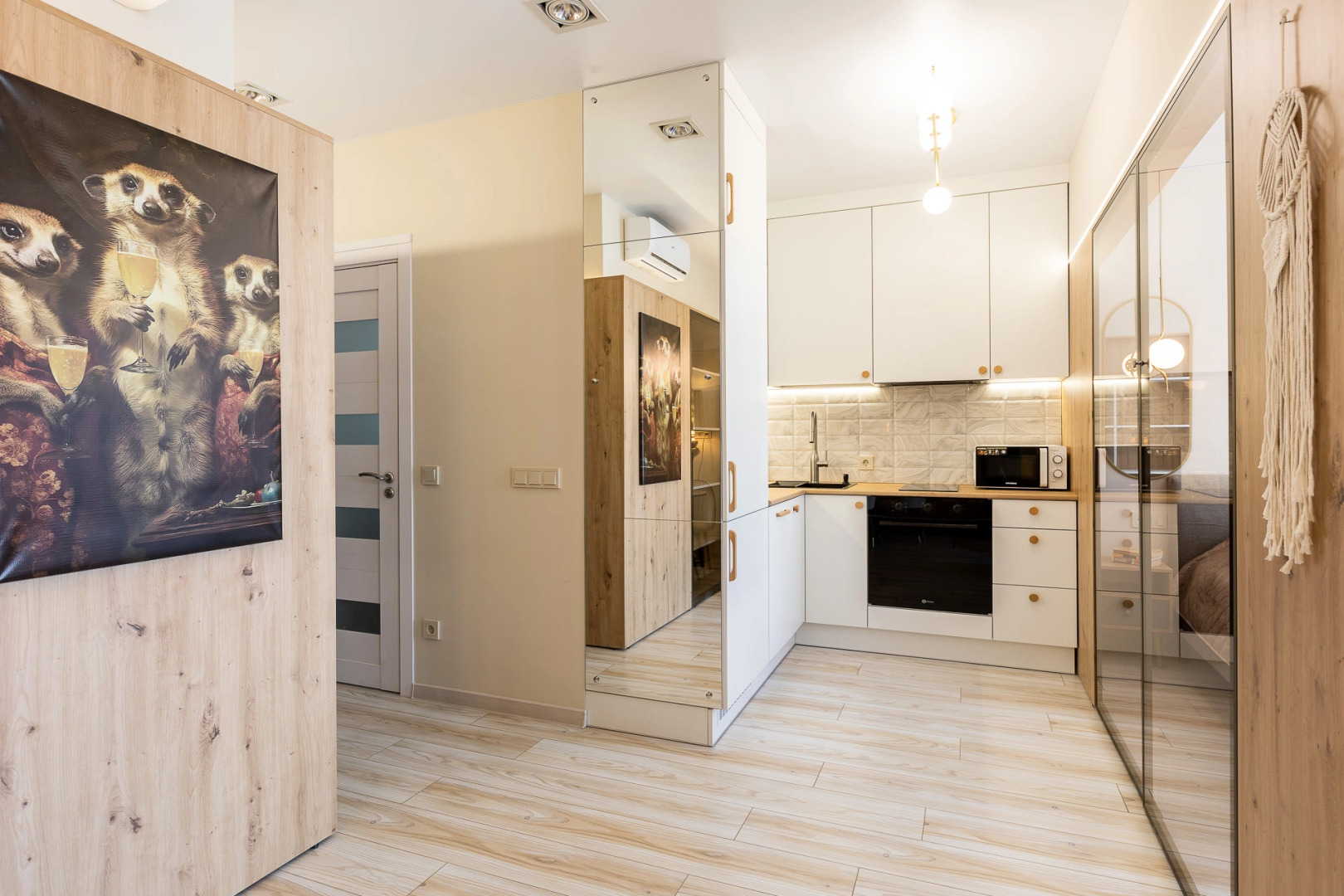 Апартаменты CozyApartments "Minsk World"