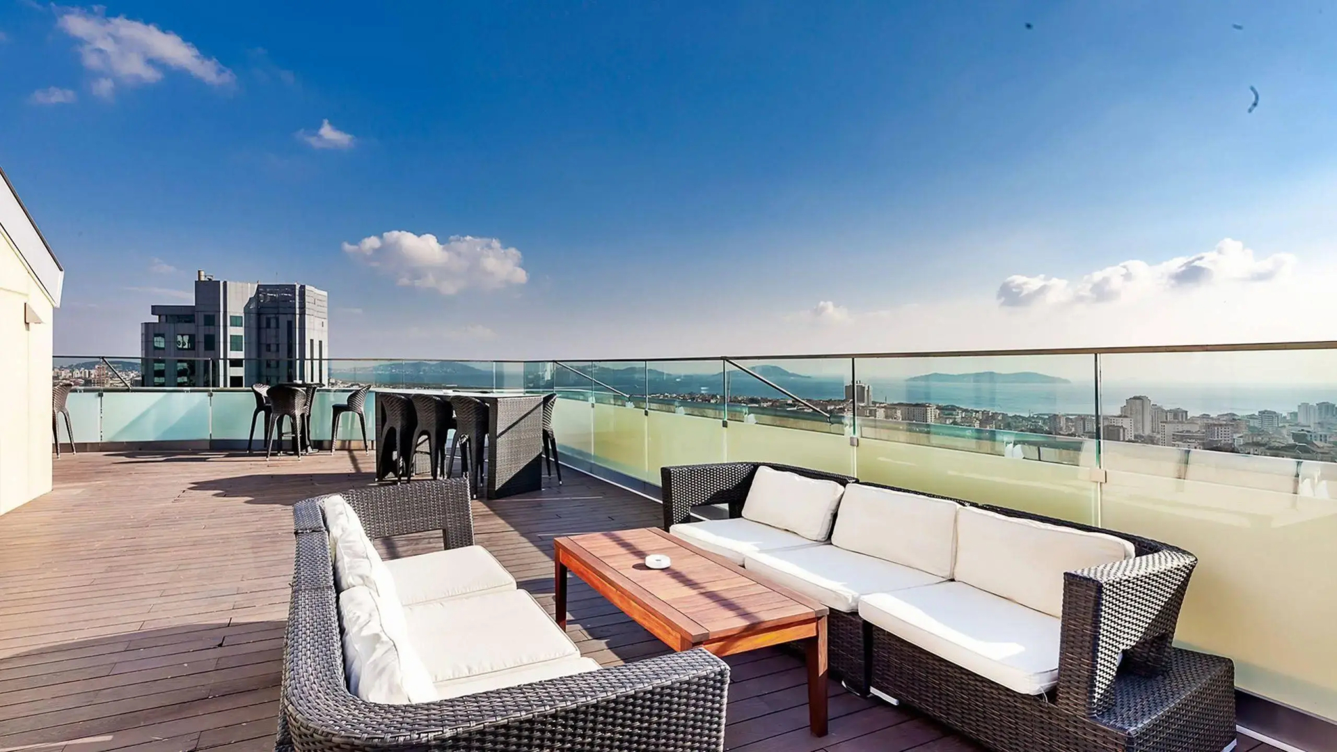 Отель Dedeman Bostanci Istanbul Hotel & Convention Center
