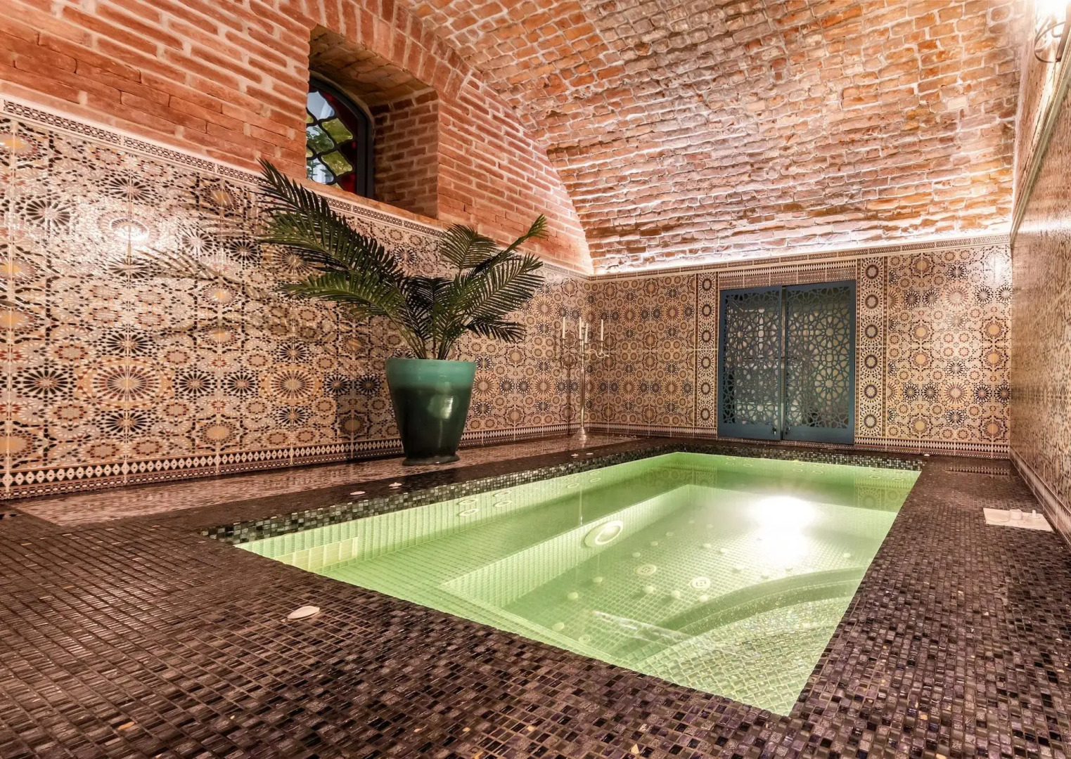 Golden Tulip Borjomi