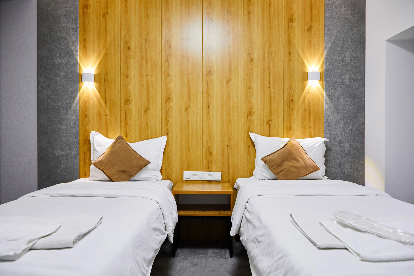 Отель Art plaza