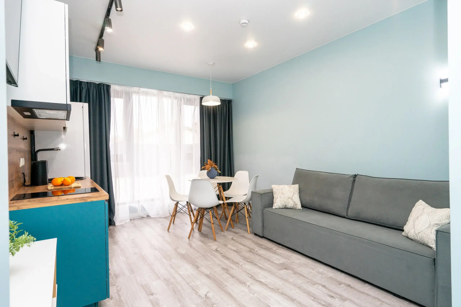 Апартаменты Orange Apart На Первой Линии с Бассейном