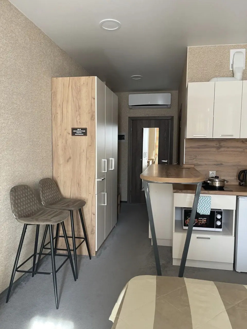 Апартаменты у моря с видом на бассейн