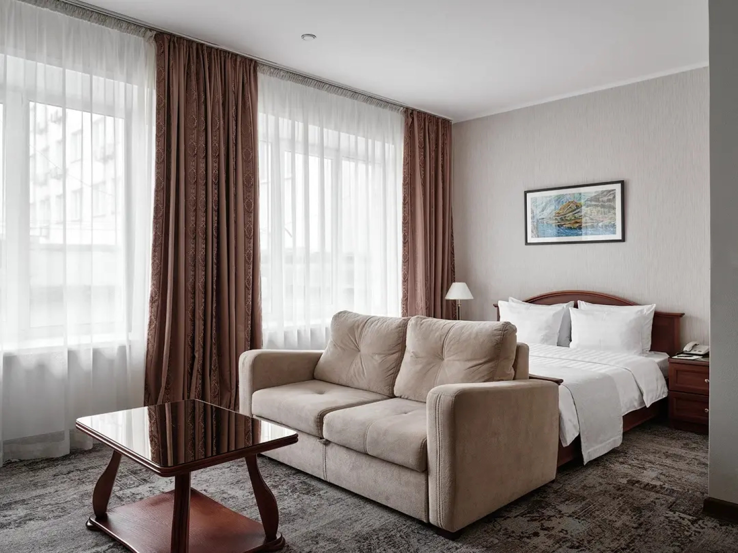 Гостиница Октябрьская