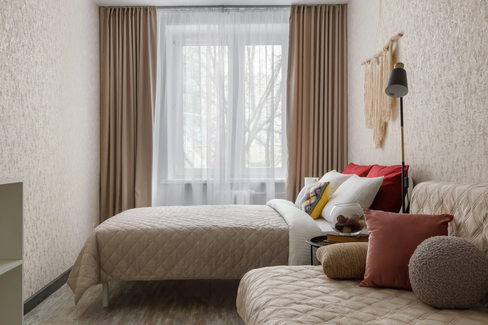 Трехкомнатная квартира рядом НМИЦ имени Рыжих