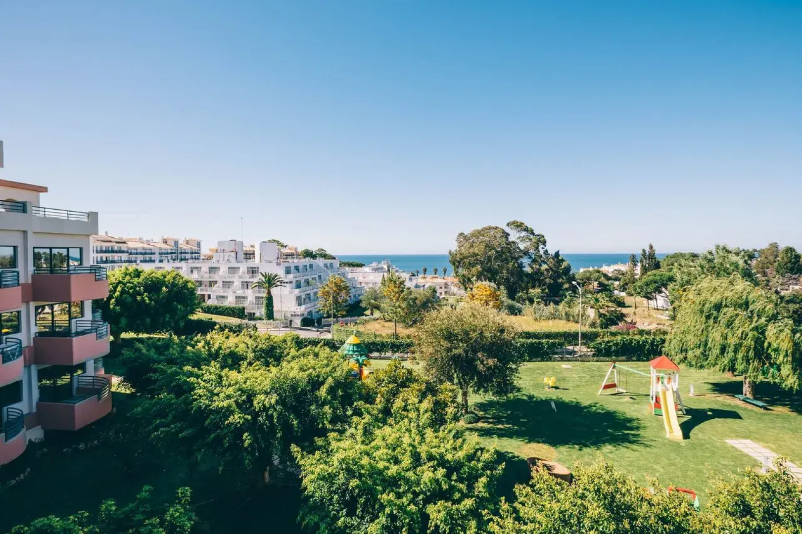 Отель Grand Muthu Forte da Oura