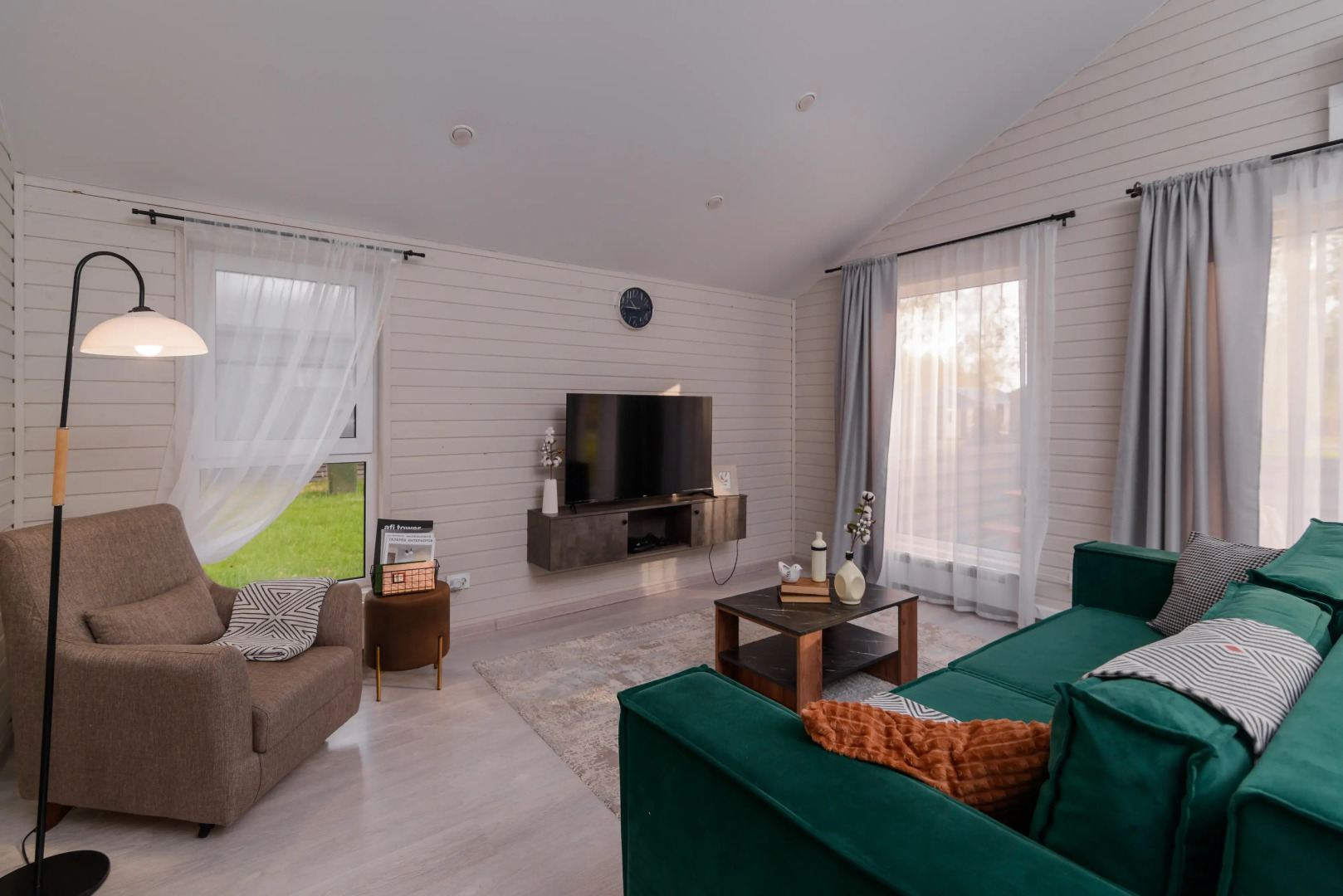 Частный дом Simple Life Home 381