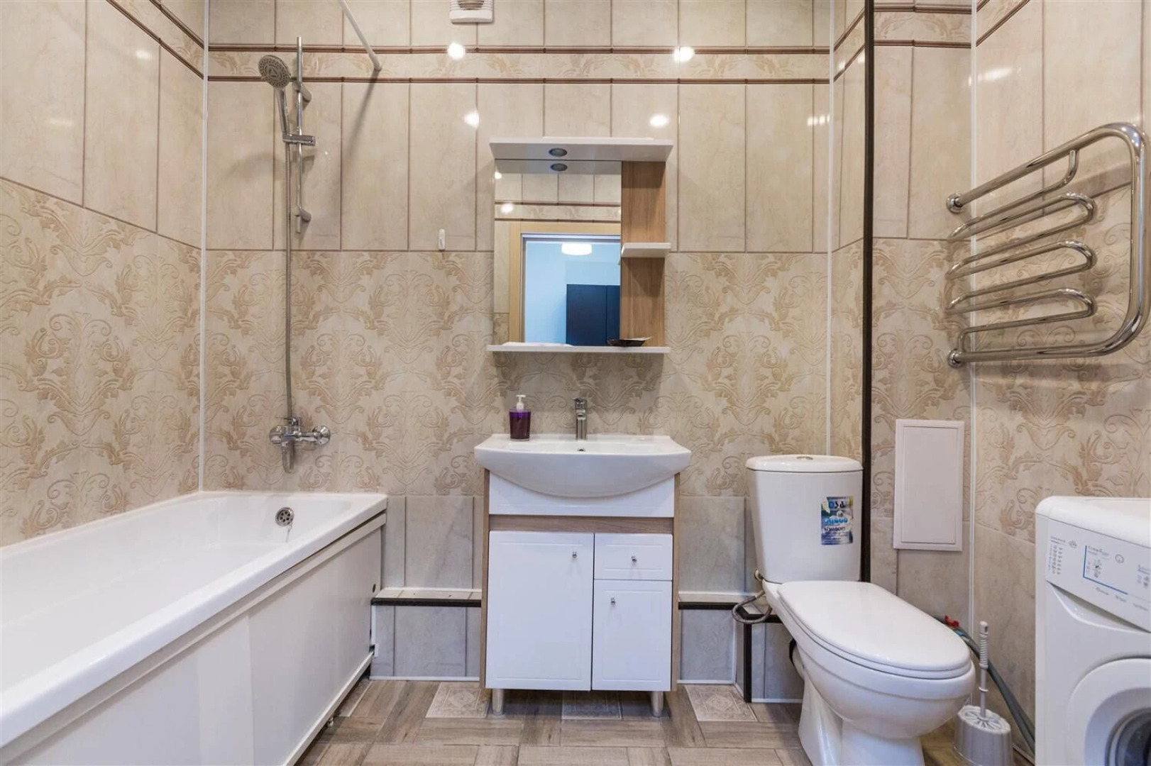 Апартаменты на Геологоразведчиков 44