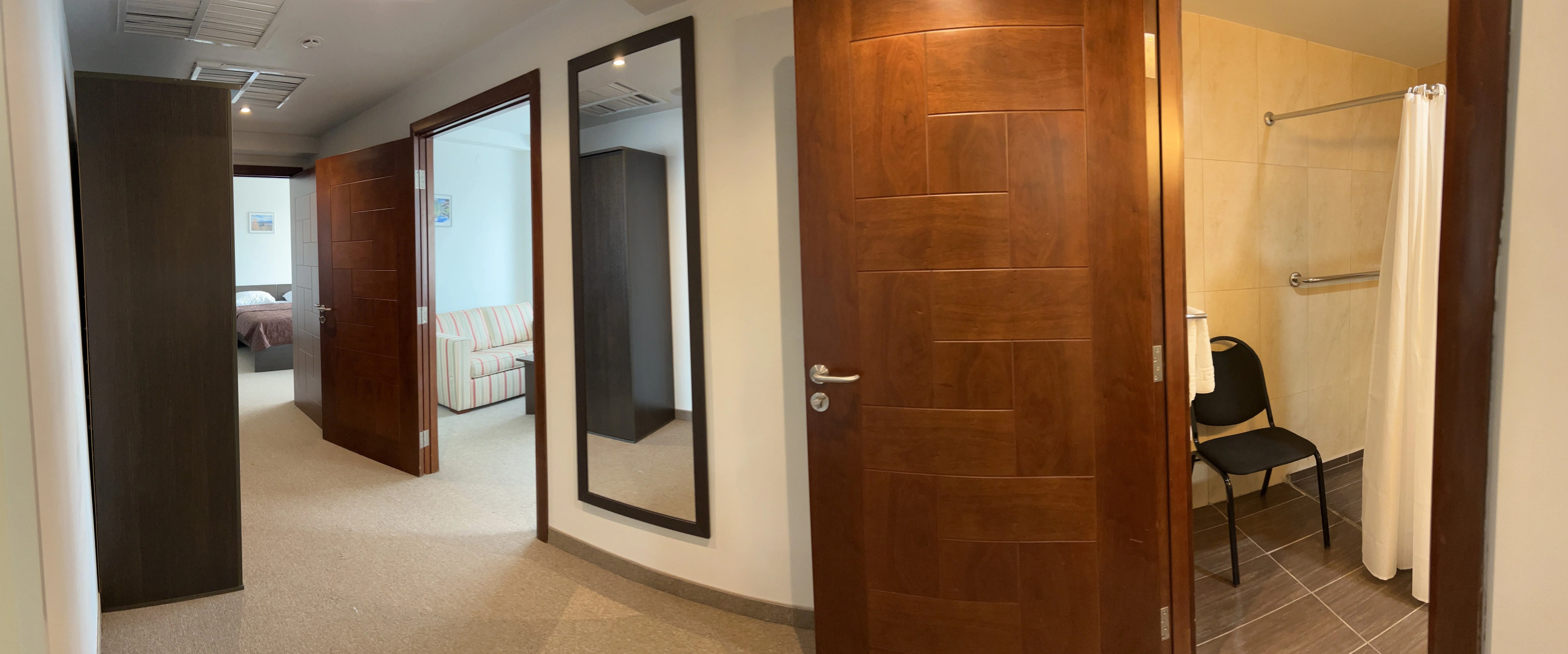 Hotel Paris Gostinichnogo Kompleksa Dvfu