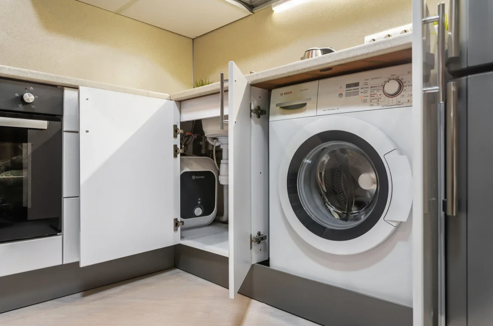 Уютные Апартаменты с Видом на реку Волгу (ул. 5 просека д.101)