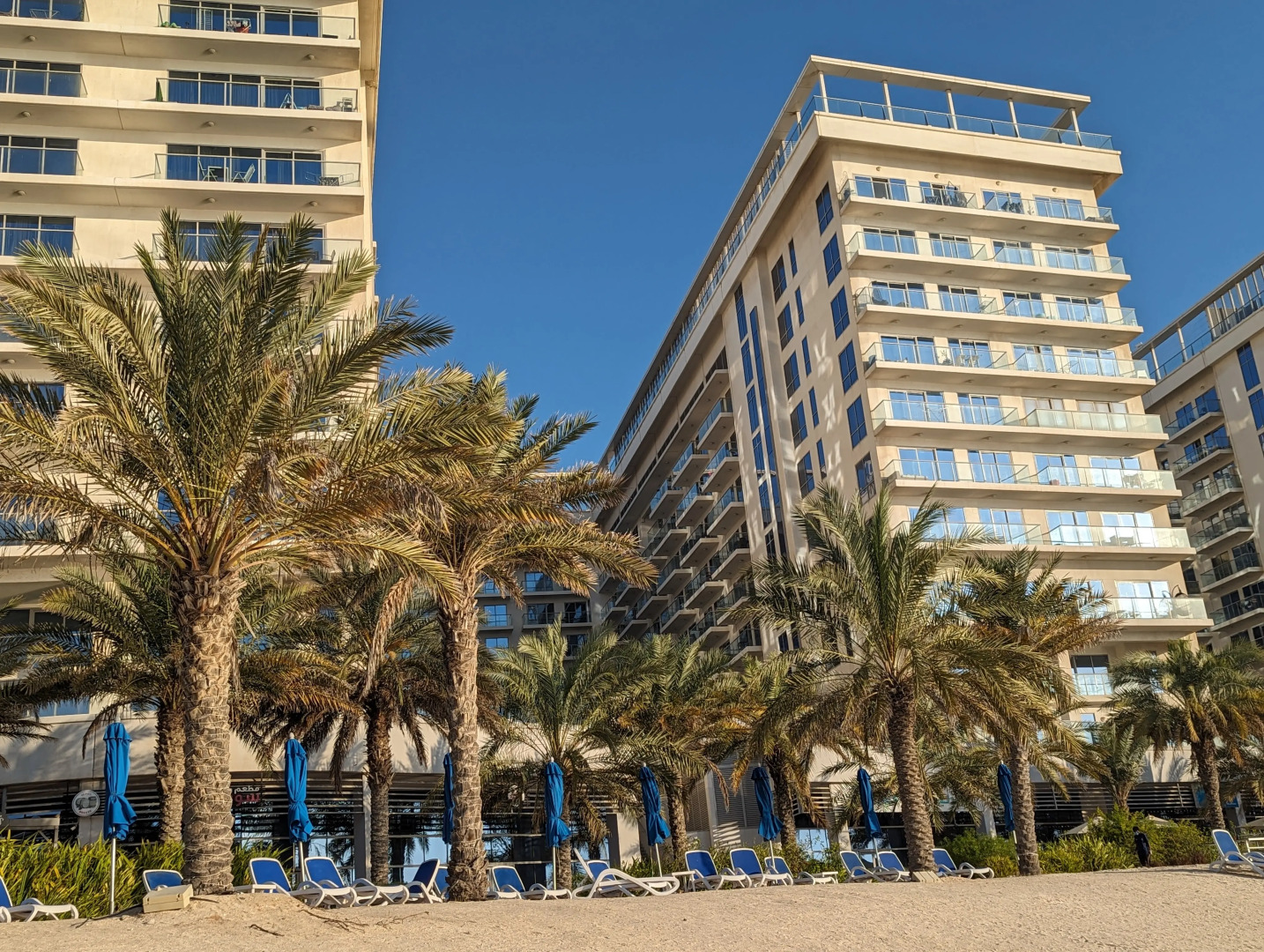 Апартаменты Luxurious Beachfront Marjan Island for Comfortable Stay