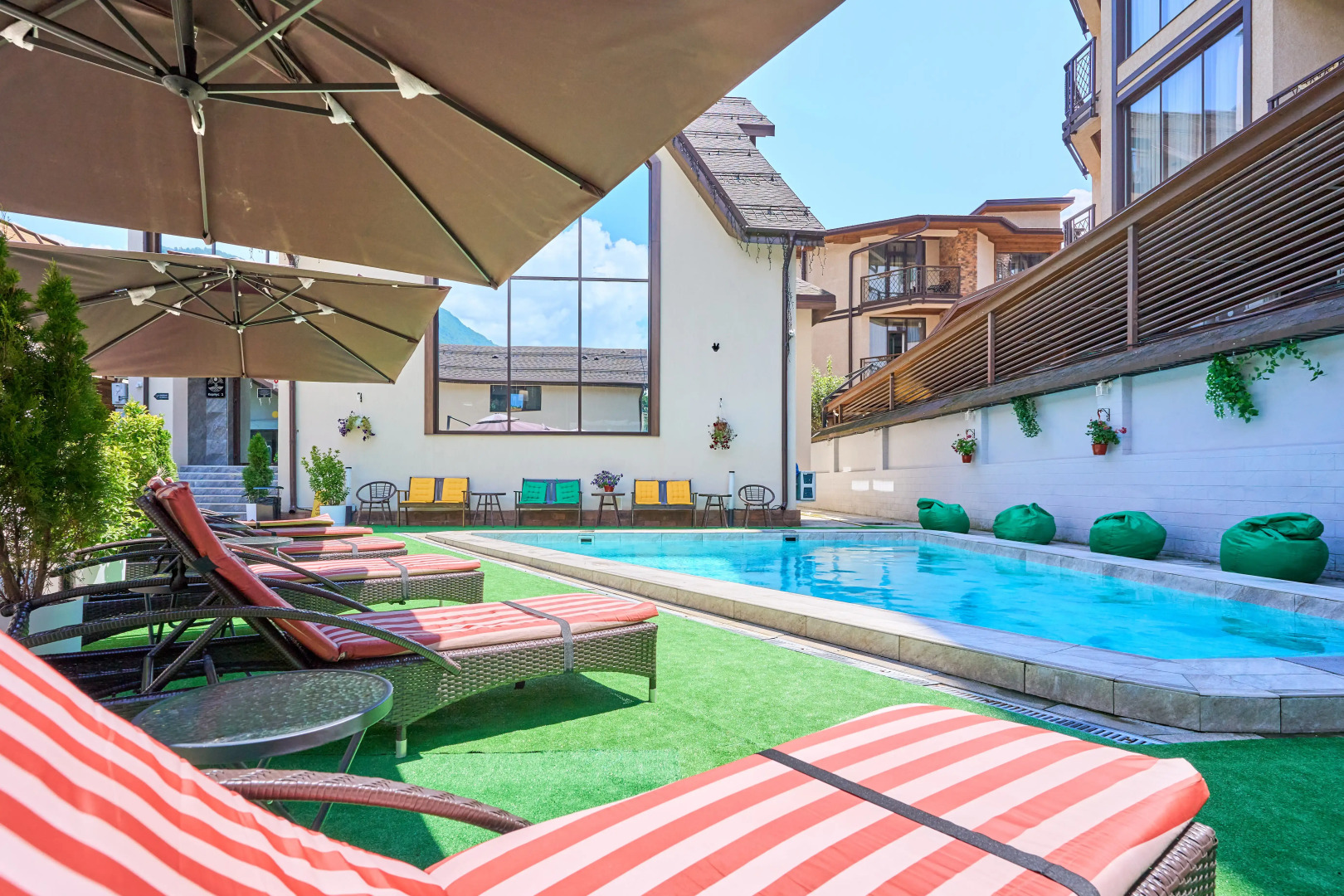 Отель Astra de Rosa