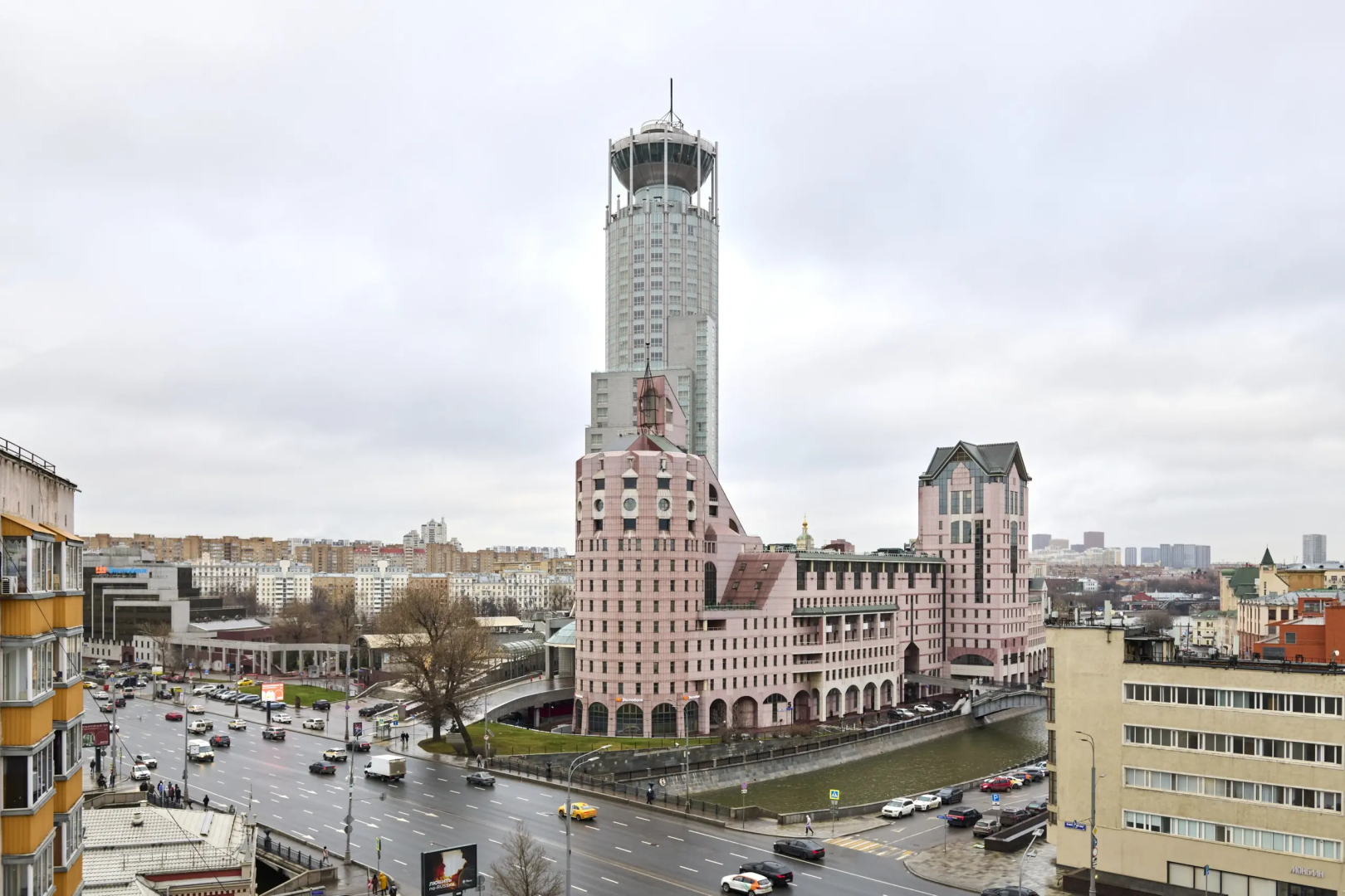 Апартаменты в центре Москвы