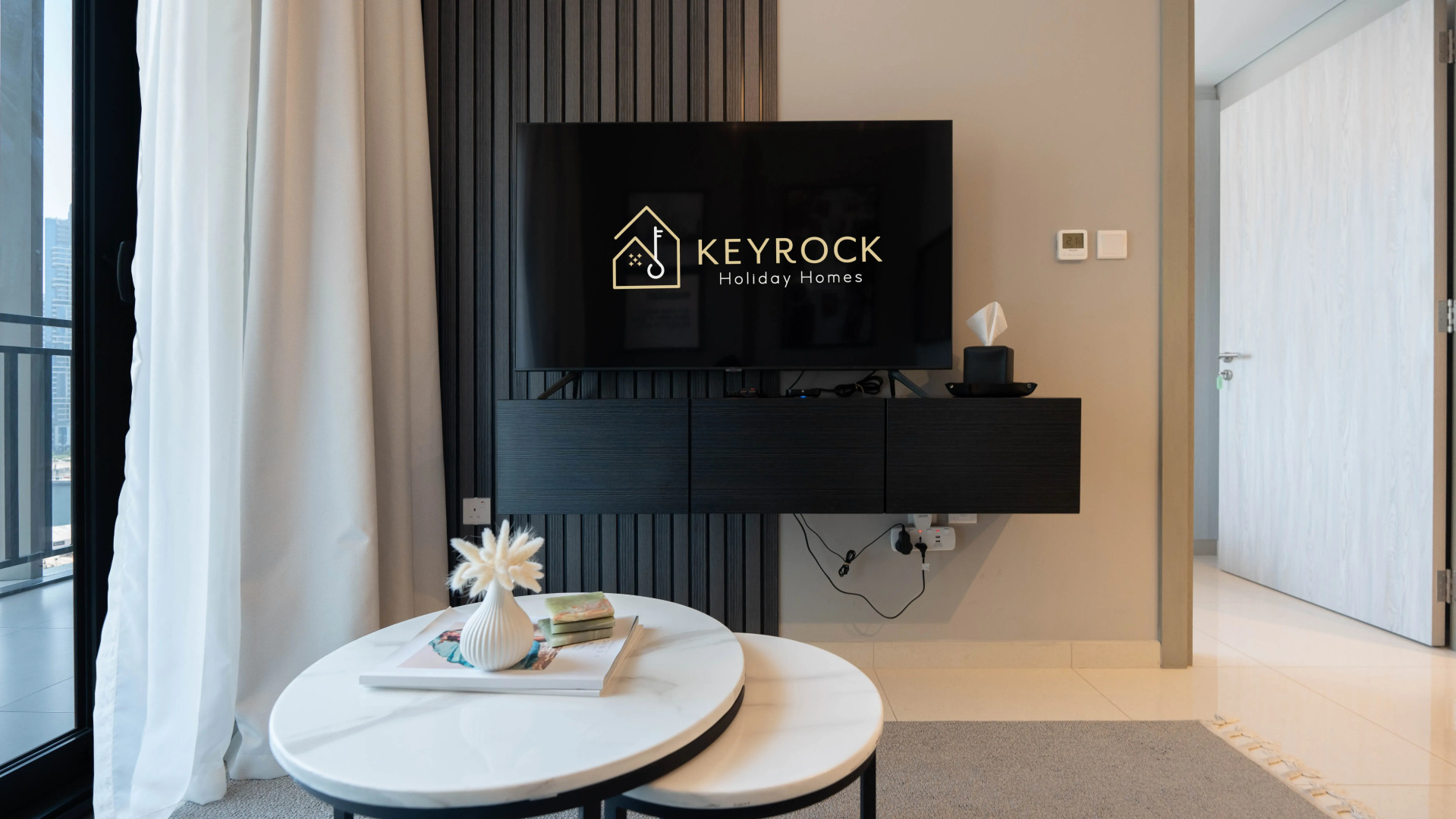 Апартаменты Keyrock Living Exclusive Stay in Business Bay