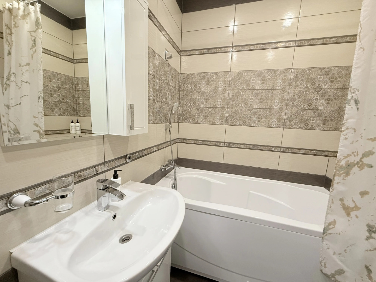 Квартира самый центр Плеханова 14 5 этаж