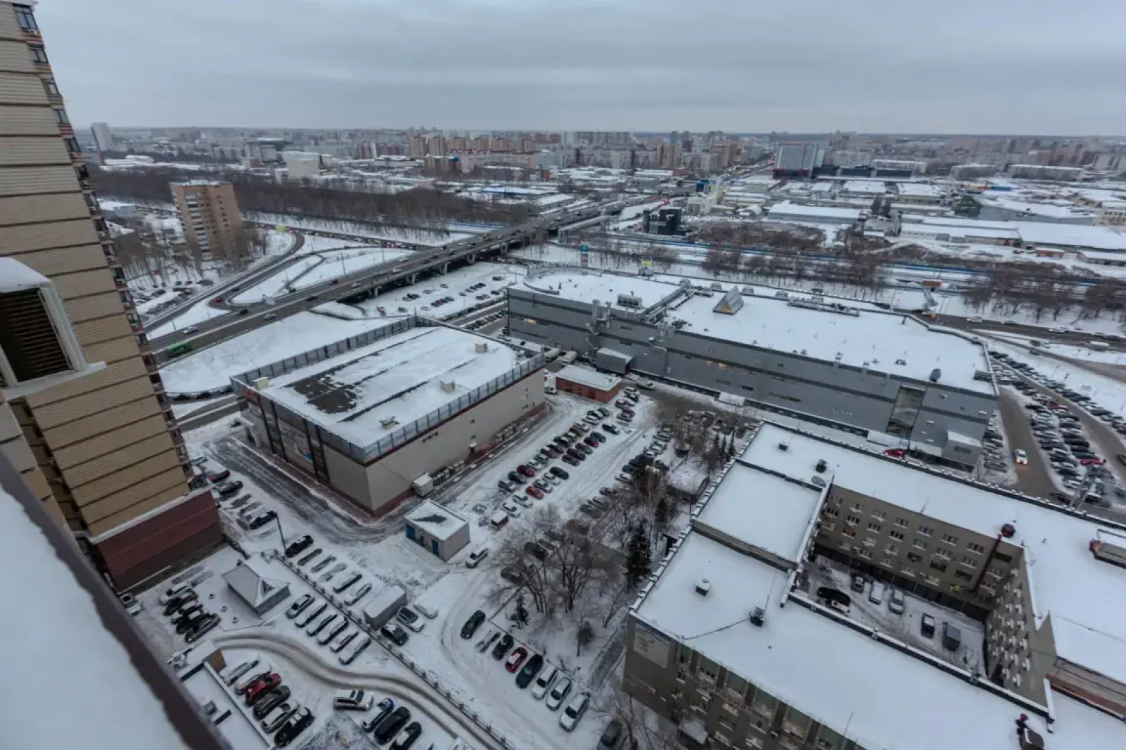 АПАРТАМЕНТЫ REHOME24 на 21 этаже с балконом